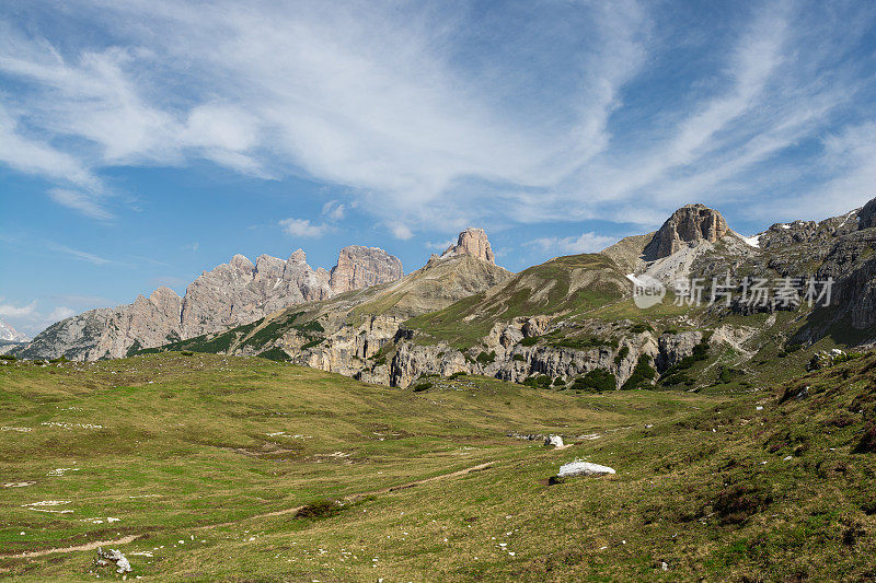 Tre Cime自然公园全景。白云石山脉、意大利